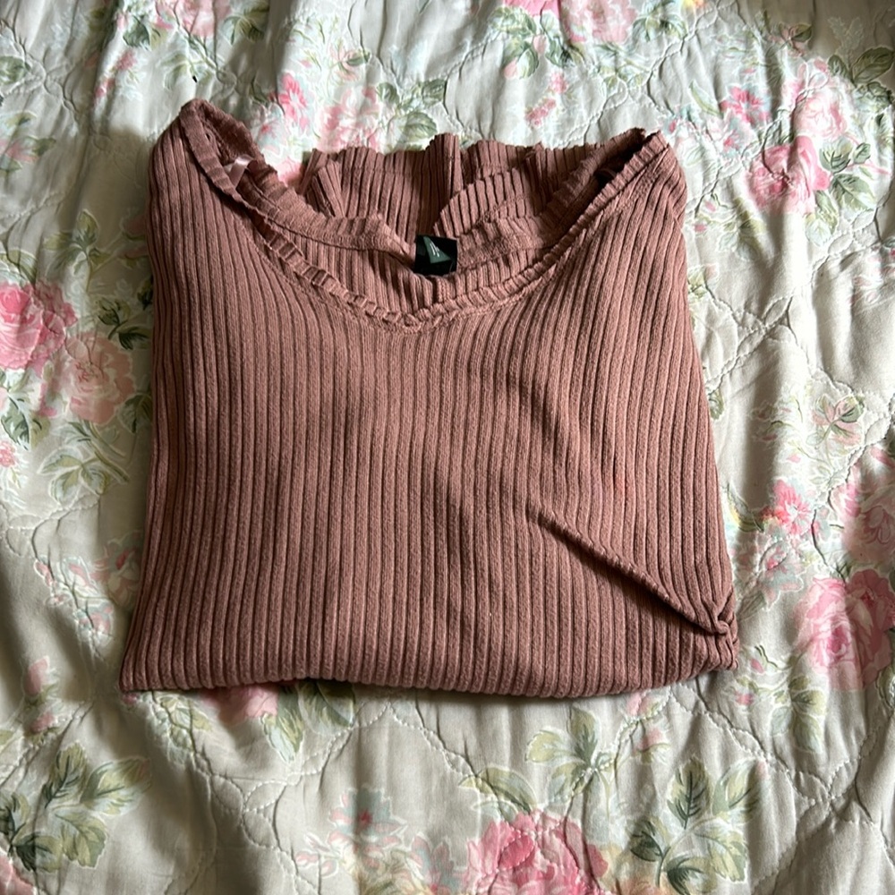 Women’s pink sweater